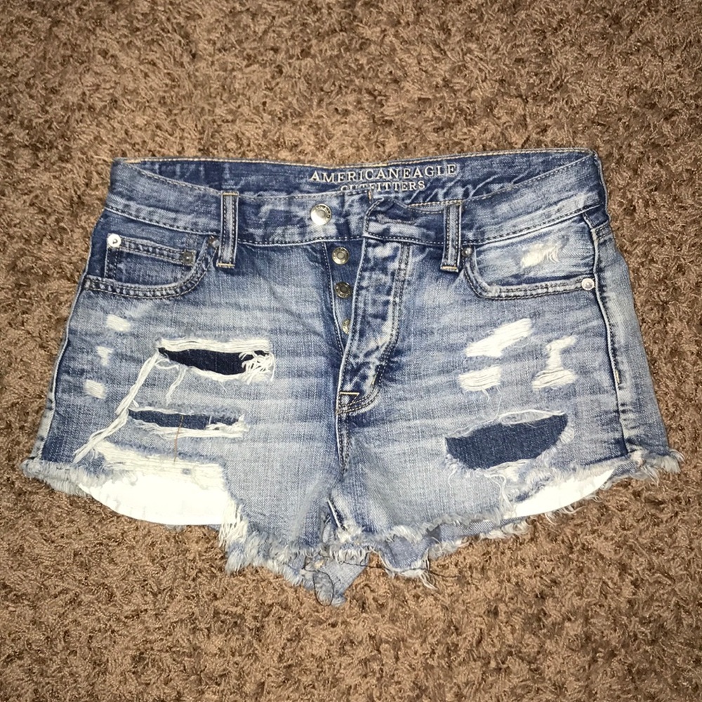 American Eagle distressed high waisted shorts